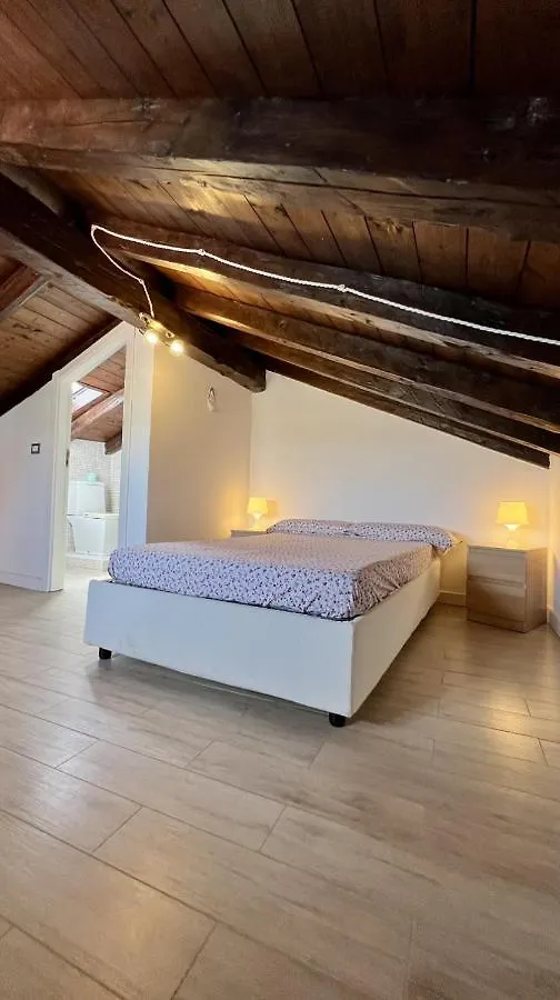 Appartamento di 60 m² con 2 camera Syracuse 0*,  Italia
